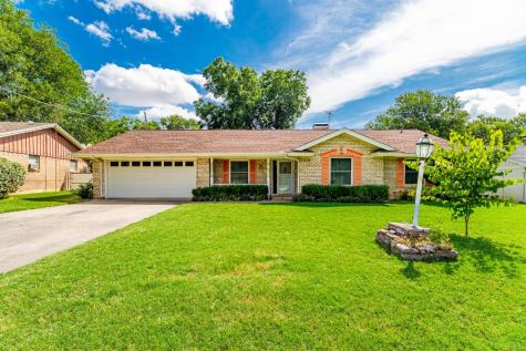 3912 Emerald Oaks Drive Haltom City TX 76117