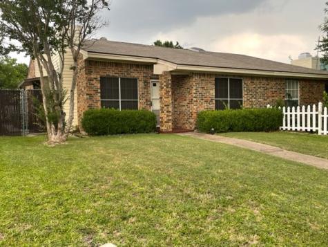 2462 Red River Street Mesquite TX 75150