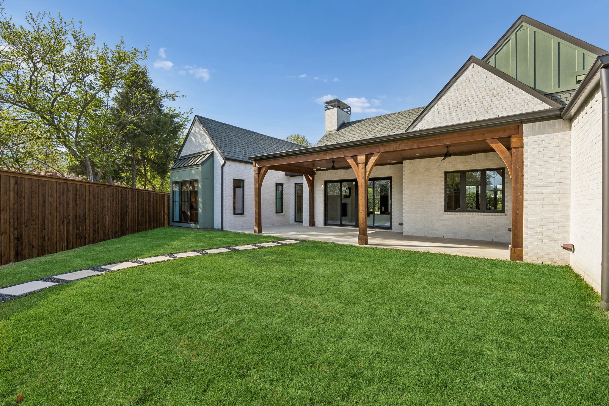 6101 Baymar Lane Dallas TX 75252