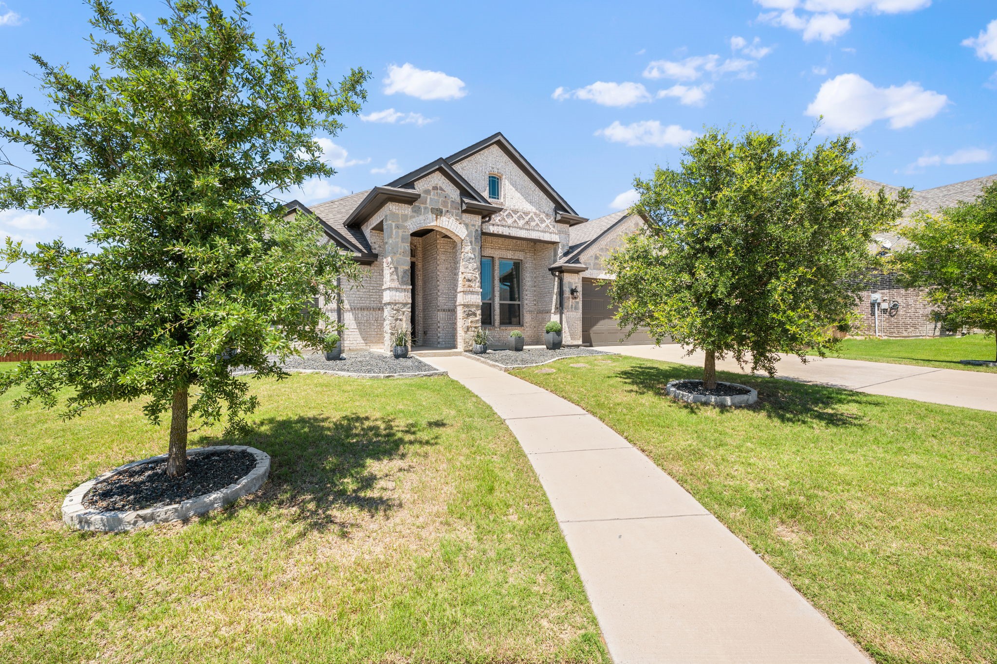 605 Roscoe Drive Midlothian TX 76065