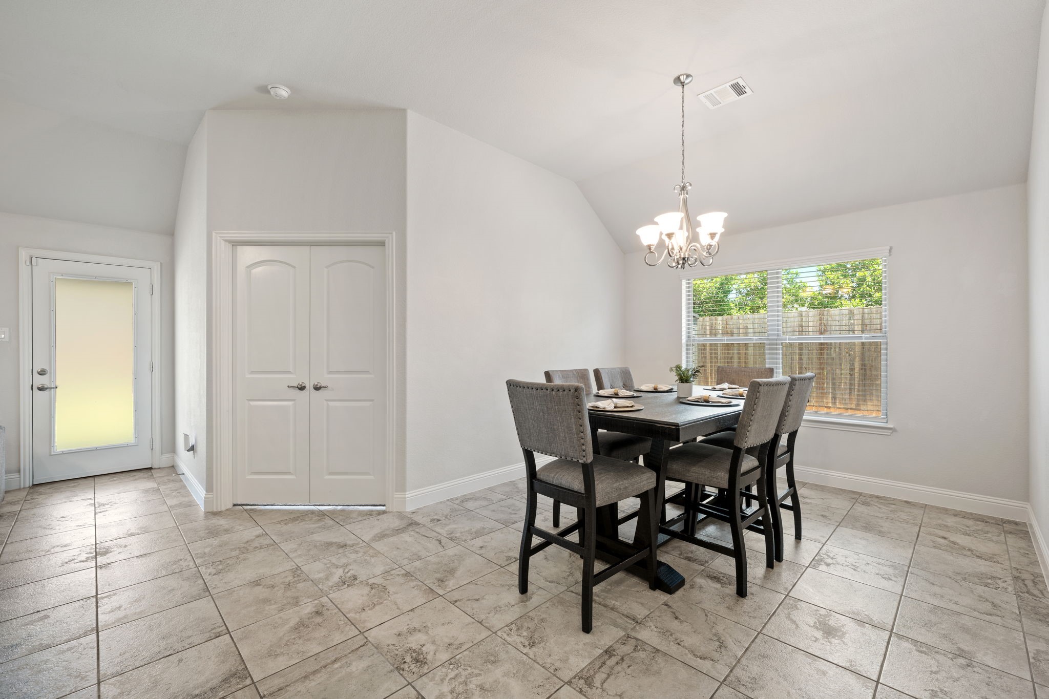605 Roscoe Drive Midlothian TX 76065