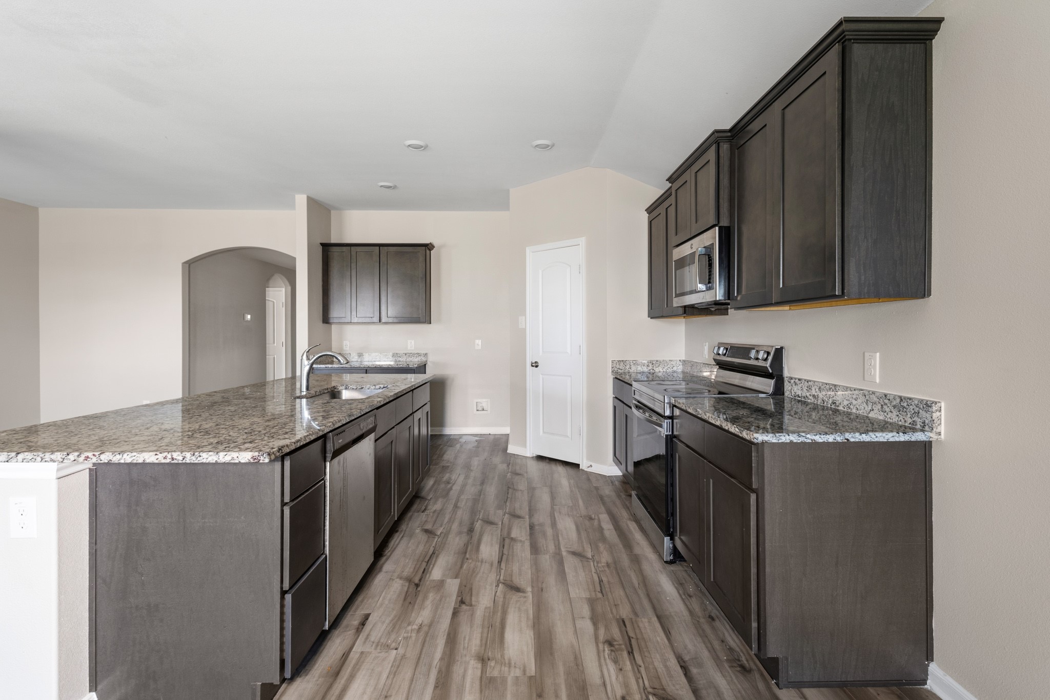 627 Aqueduct Drive Seagoville TX 75159