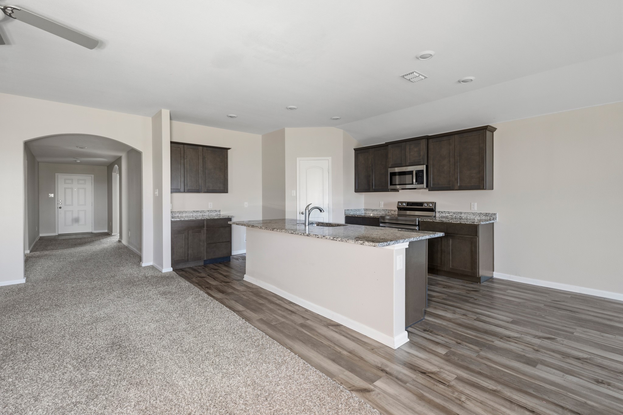 627 Aqueduct Drive Seagoville TX 75159