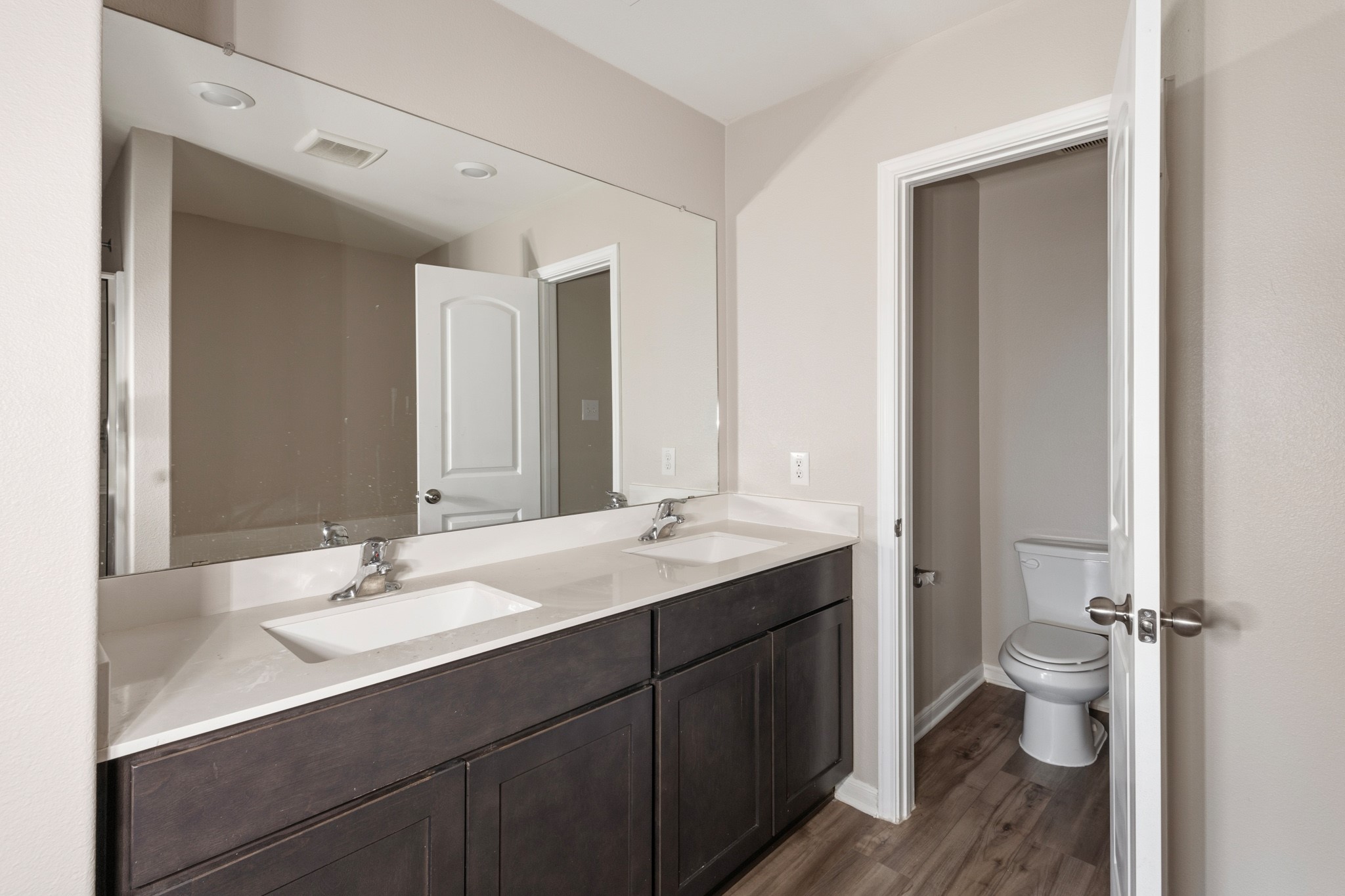 627 Aqueduct Drive Seagoville TX 75159