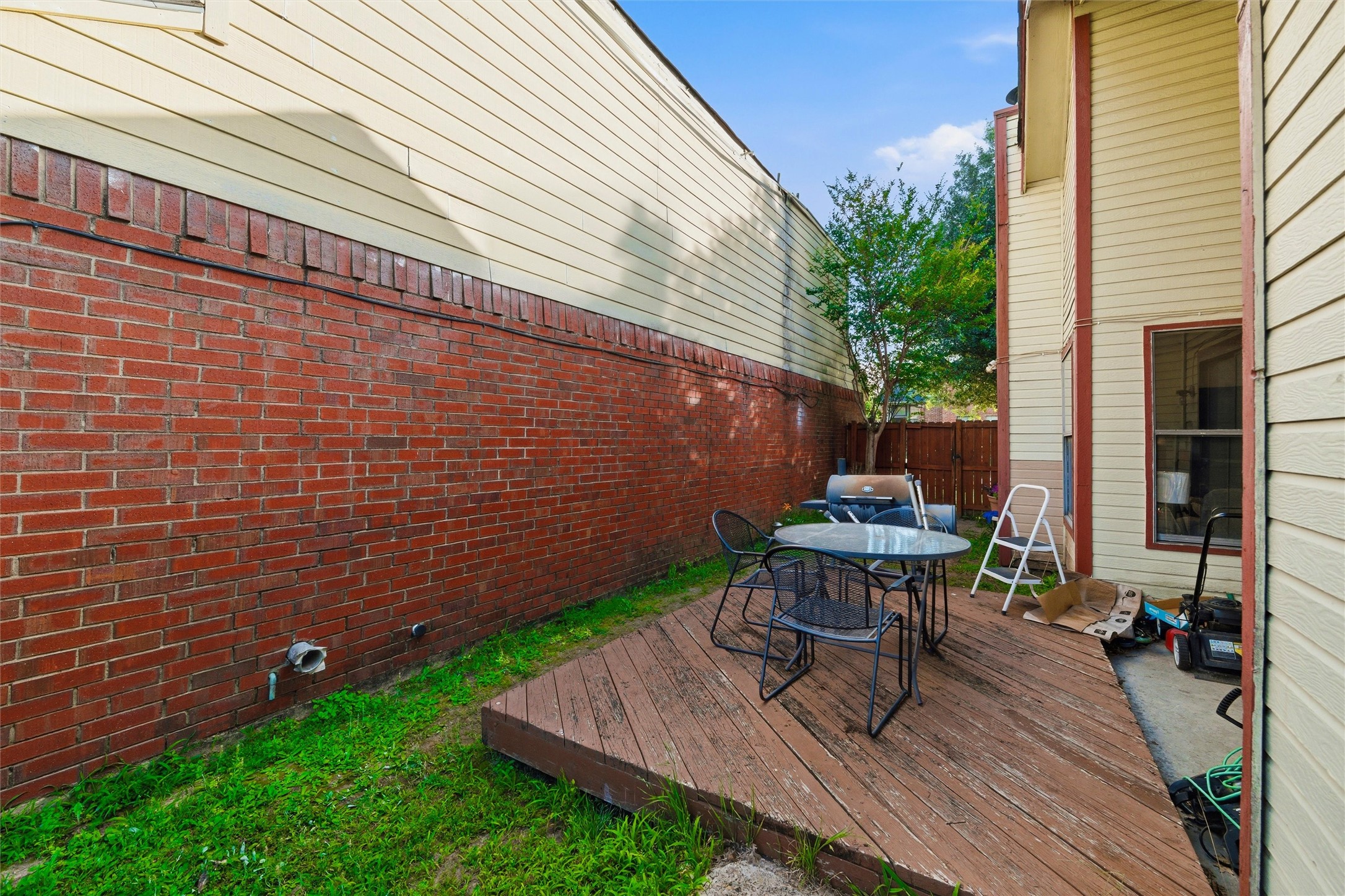 10464 Woodleaf Drive Dallas TX 75227