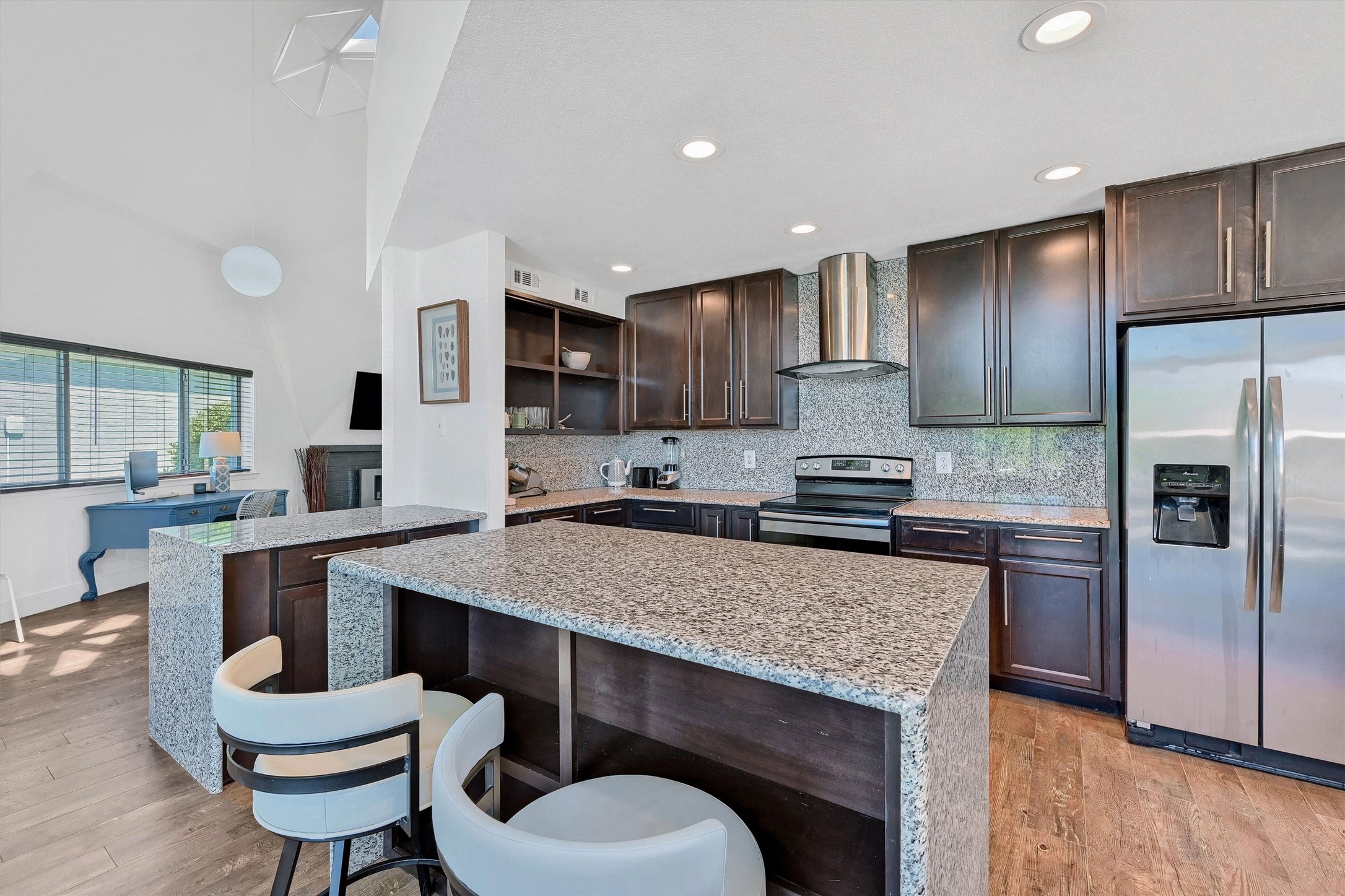114 E Seminole Drive Lake Kiowa TX 76240