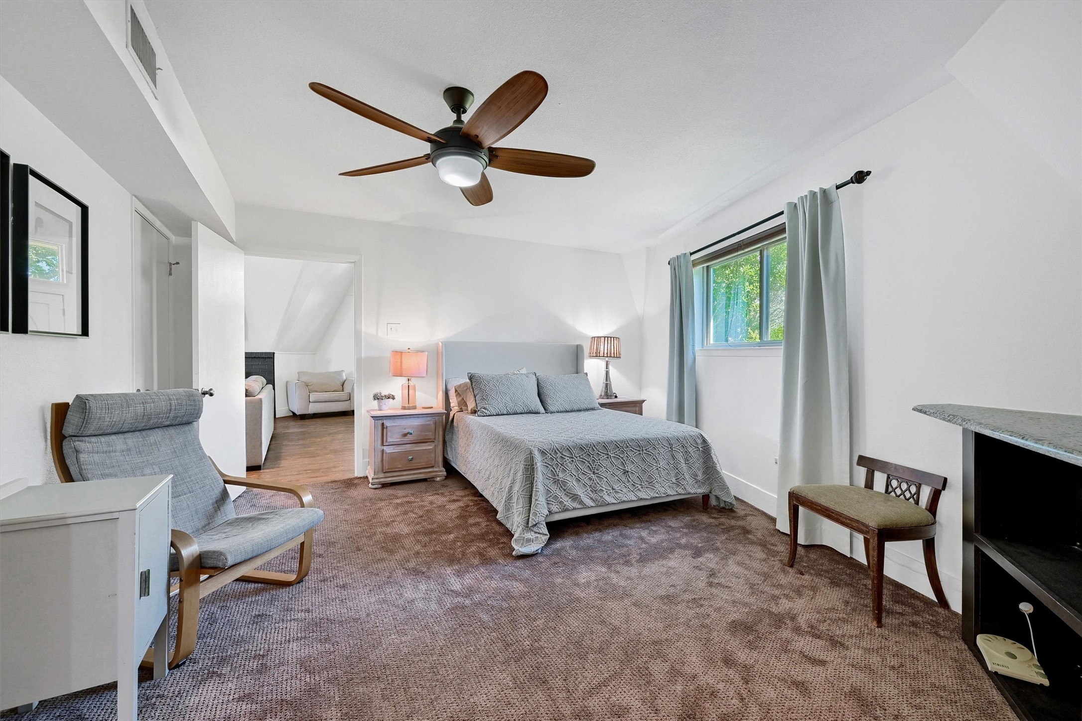 114 E Seminole Drive Lake Kiowa TX 76240