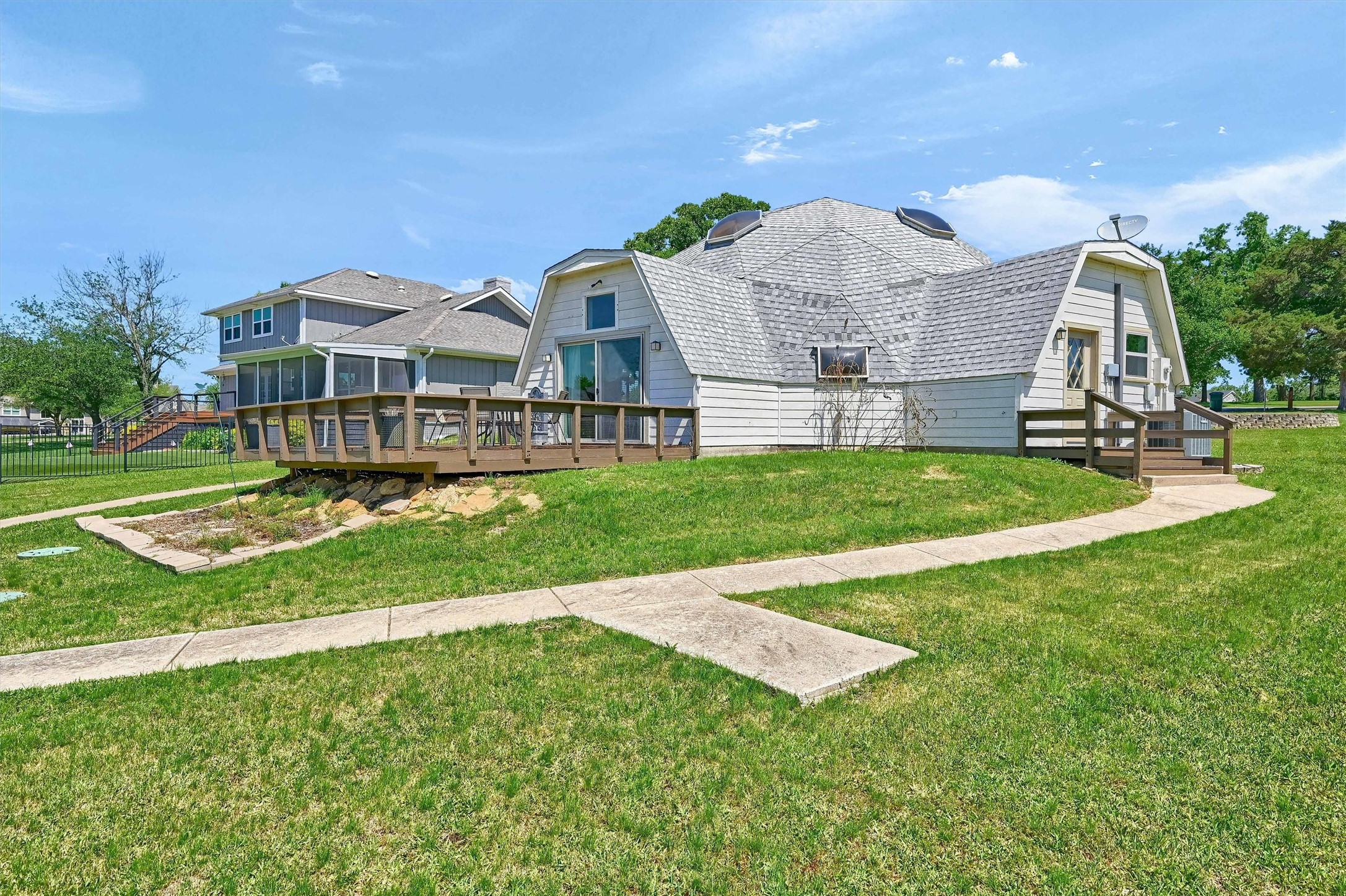 114 E Seminole Drive Lake Kiowa TX 76240
