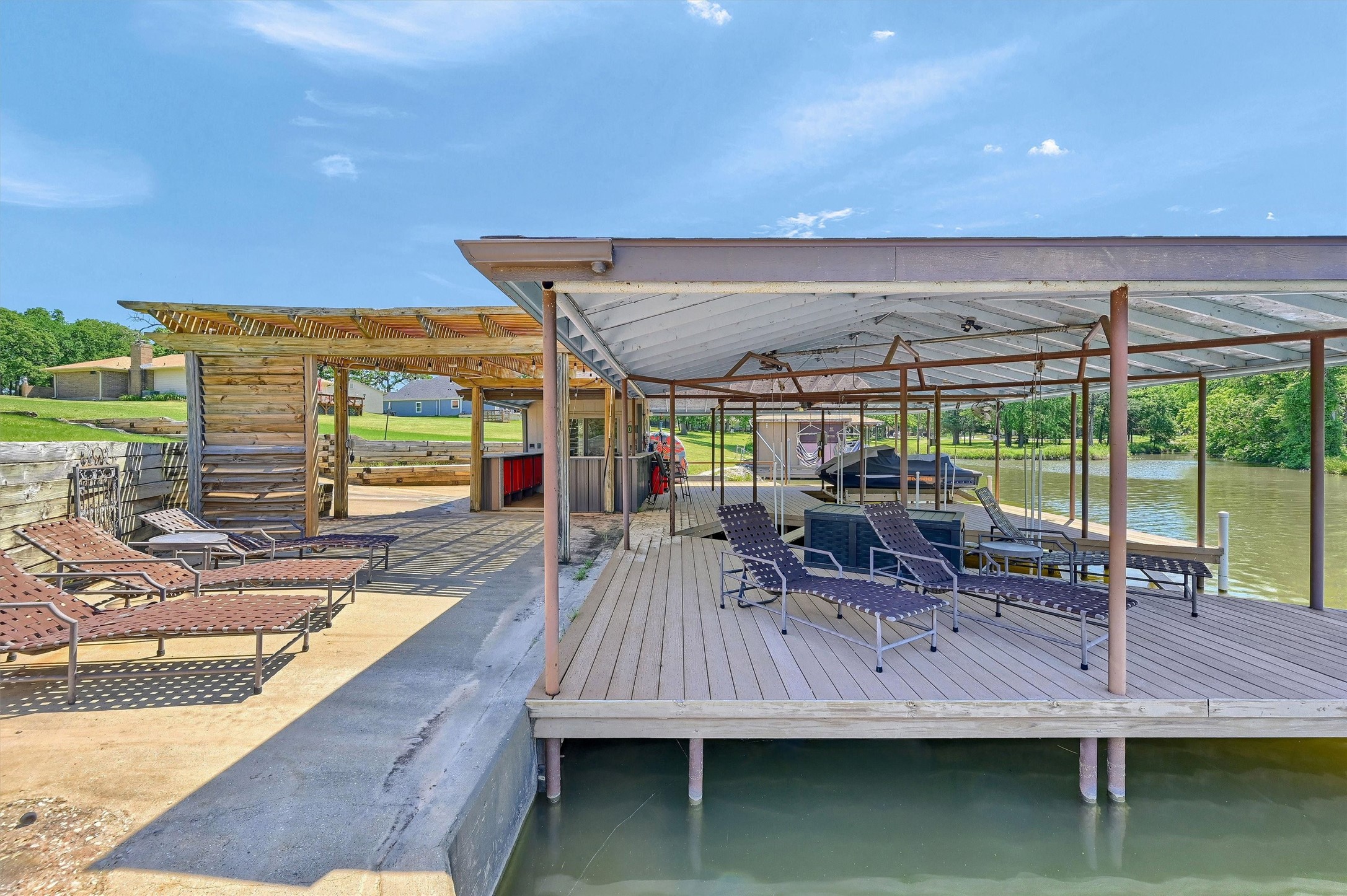 114 E Seminole Drive Lake Kiowa TX 76240