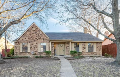 1036 Whitewater Trail Desoto TX 75115