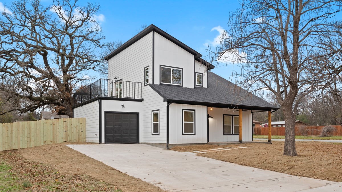 1228 S Rusk Street W Sherman TX 75090