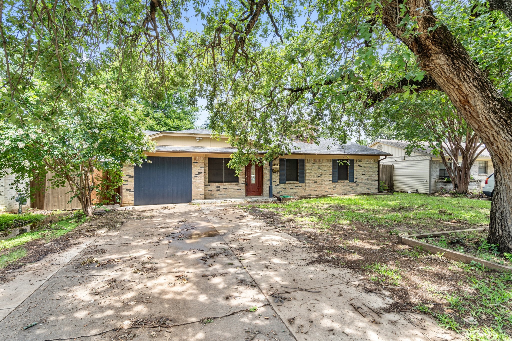 2321 Meadow Dale Irving TX 75060