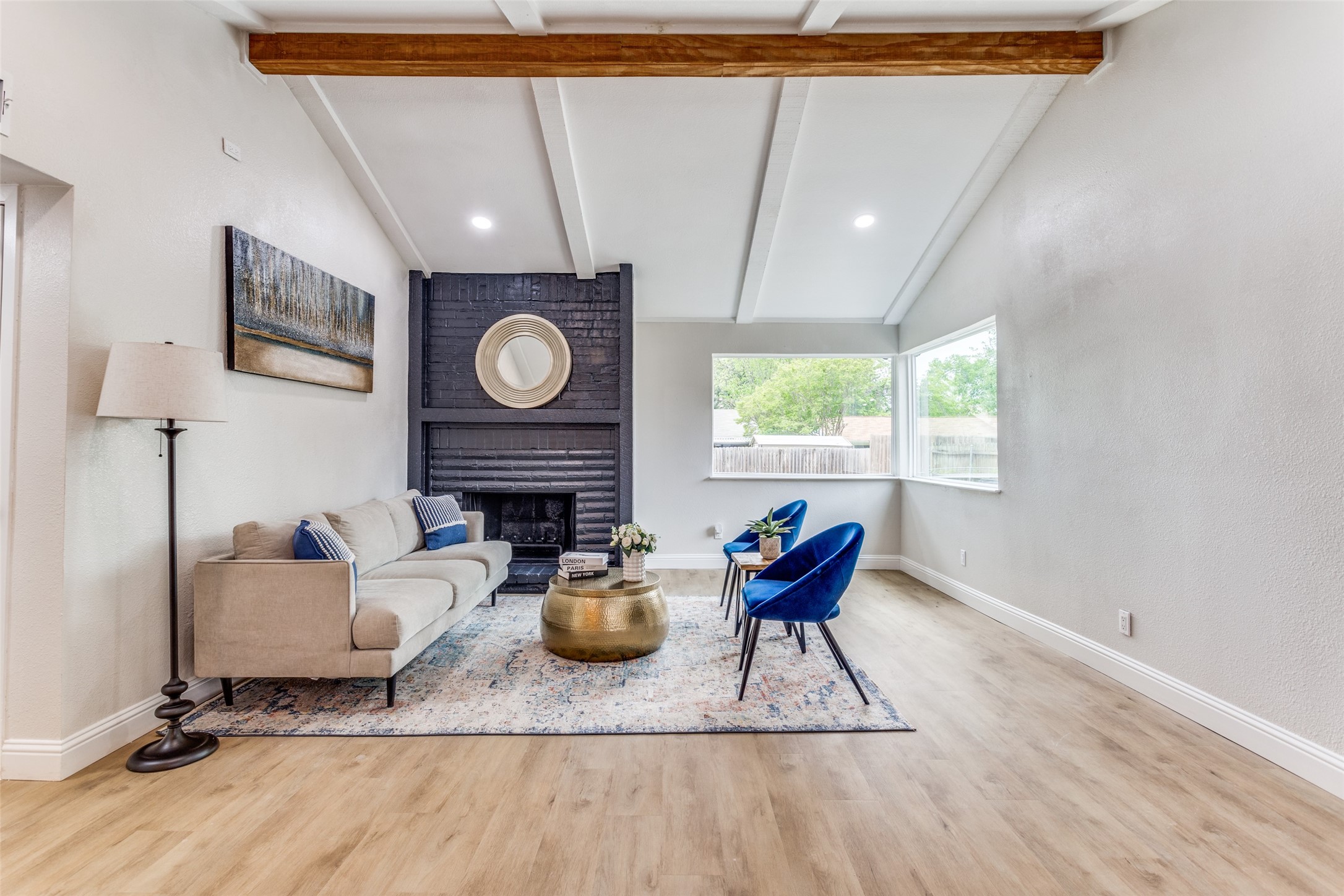 533 Oxford Park Garland TX 75043