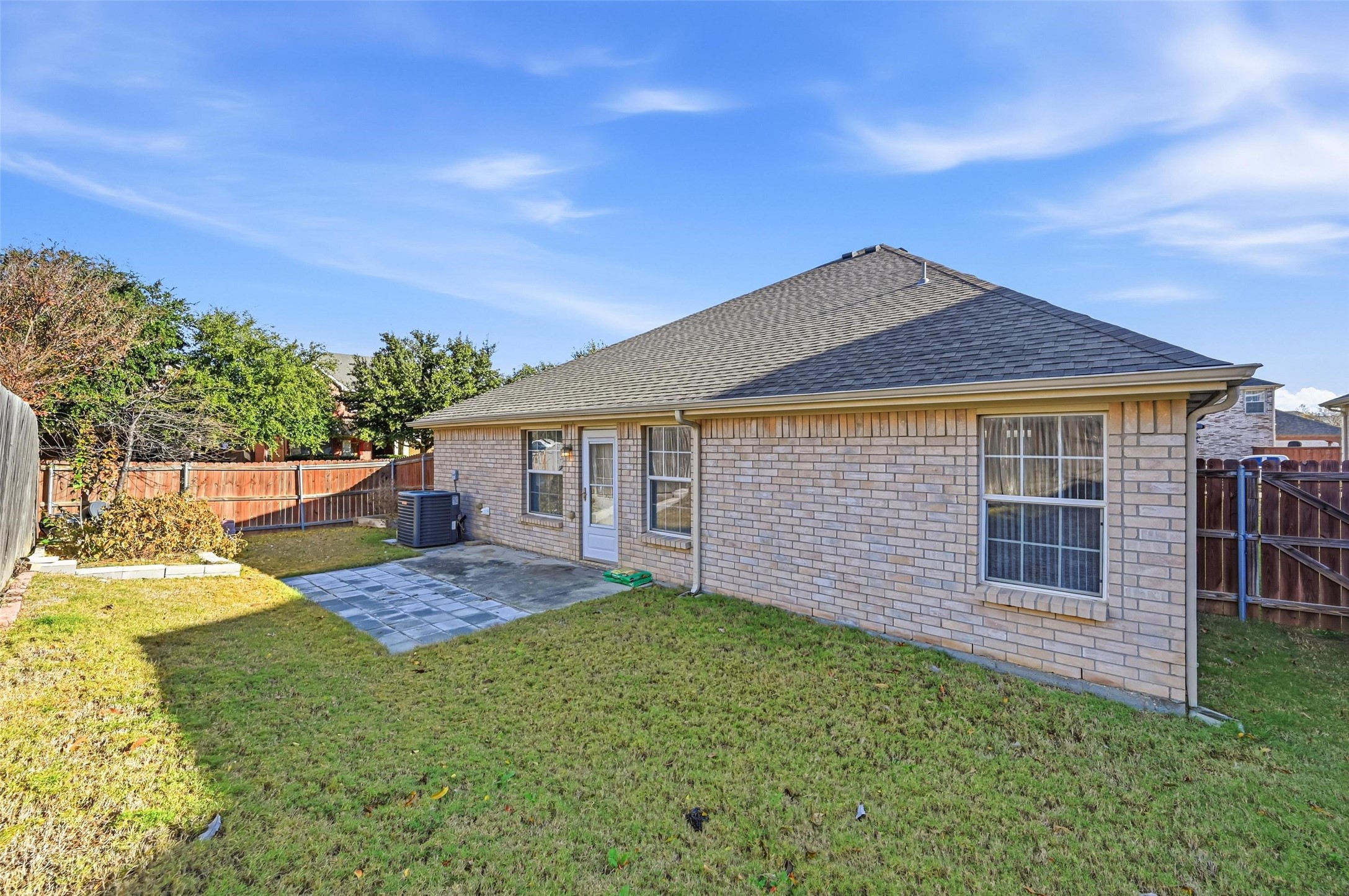 309 Moonlight Drive Euless TX 76039