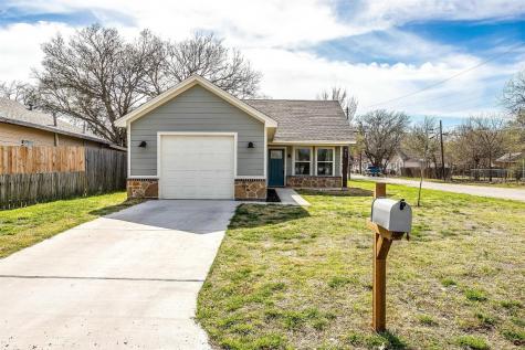 317 Chase Avenue Cleburne TX 76031