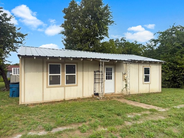 210 Carrie Mabrie Street Trenton TX 75490