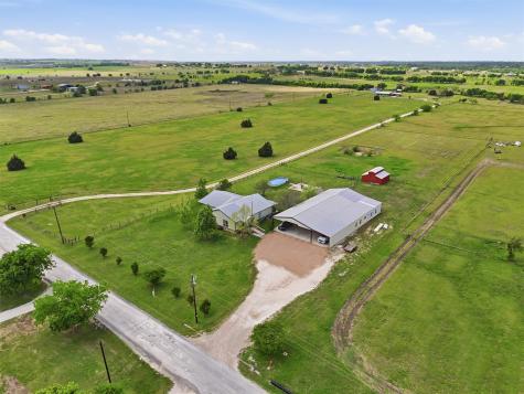 10208 County Road 418 Grandview TX 76050
