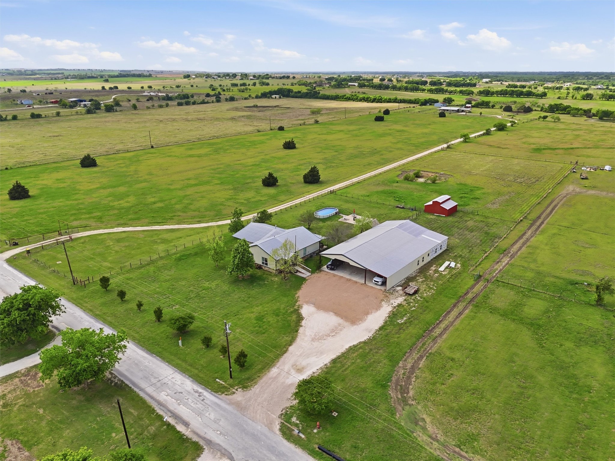 10208 County Road 418 Grandview TX 76050