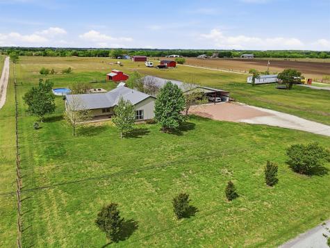 10208 County Road 418 Grandview TX 76050