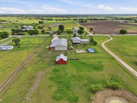 10208 County Road 418 Grandview TX 76050