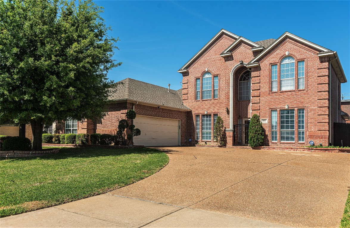 1645 Oak Creek Drive Hurst TX 76054