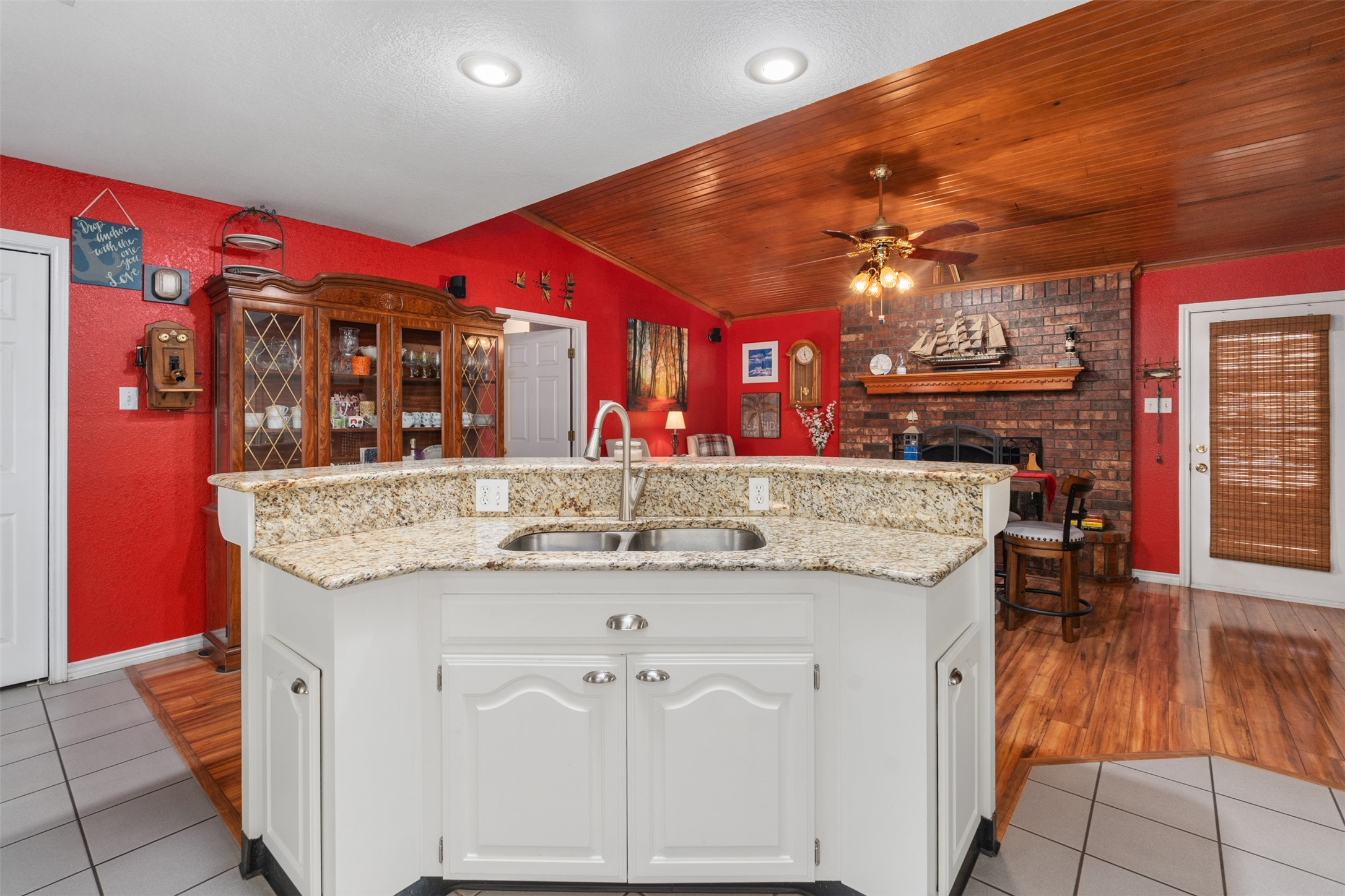 224 Autumn Wood Trail Gun Barrel City TX 75156