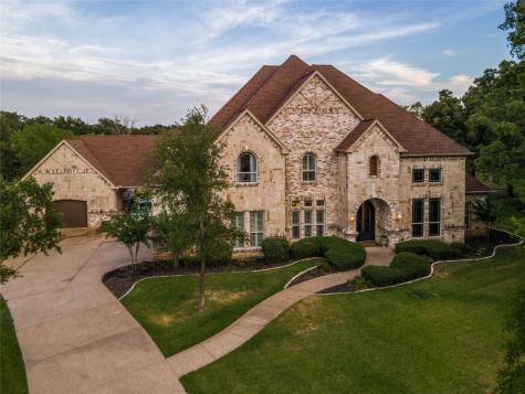7100 Lakes End Court Mansfield TX 76063
