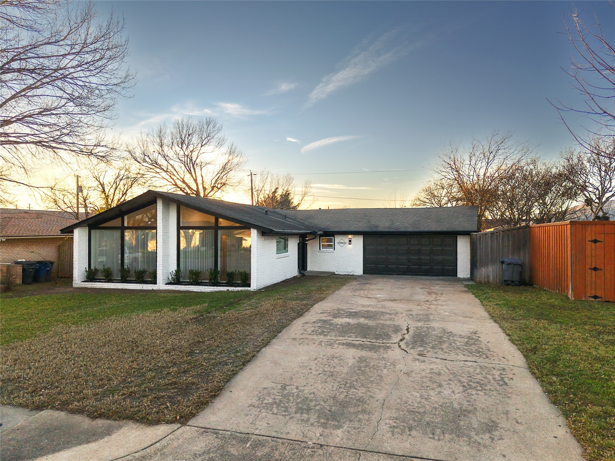 1241 Stevens Ridge Drive Dallas TX 75211
