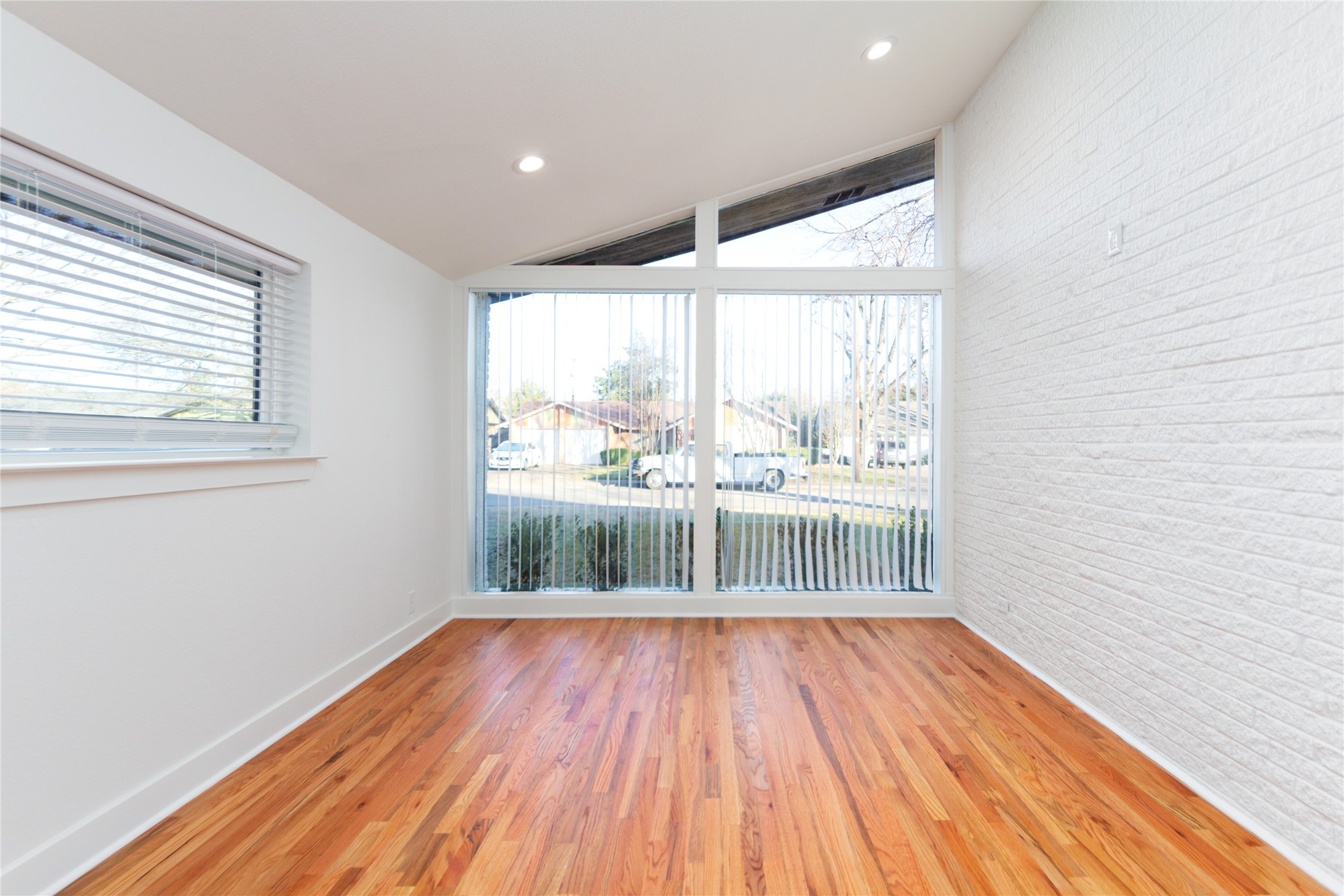 1241 Stevens Ridge Drive Dallas TX 75211