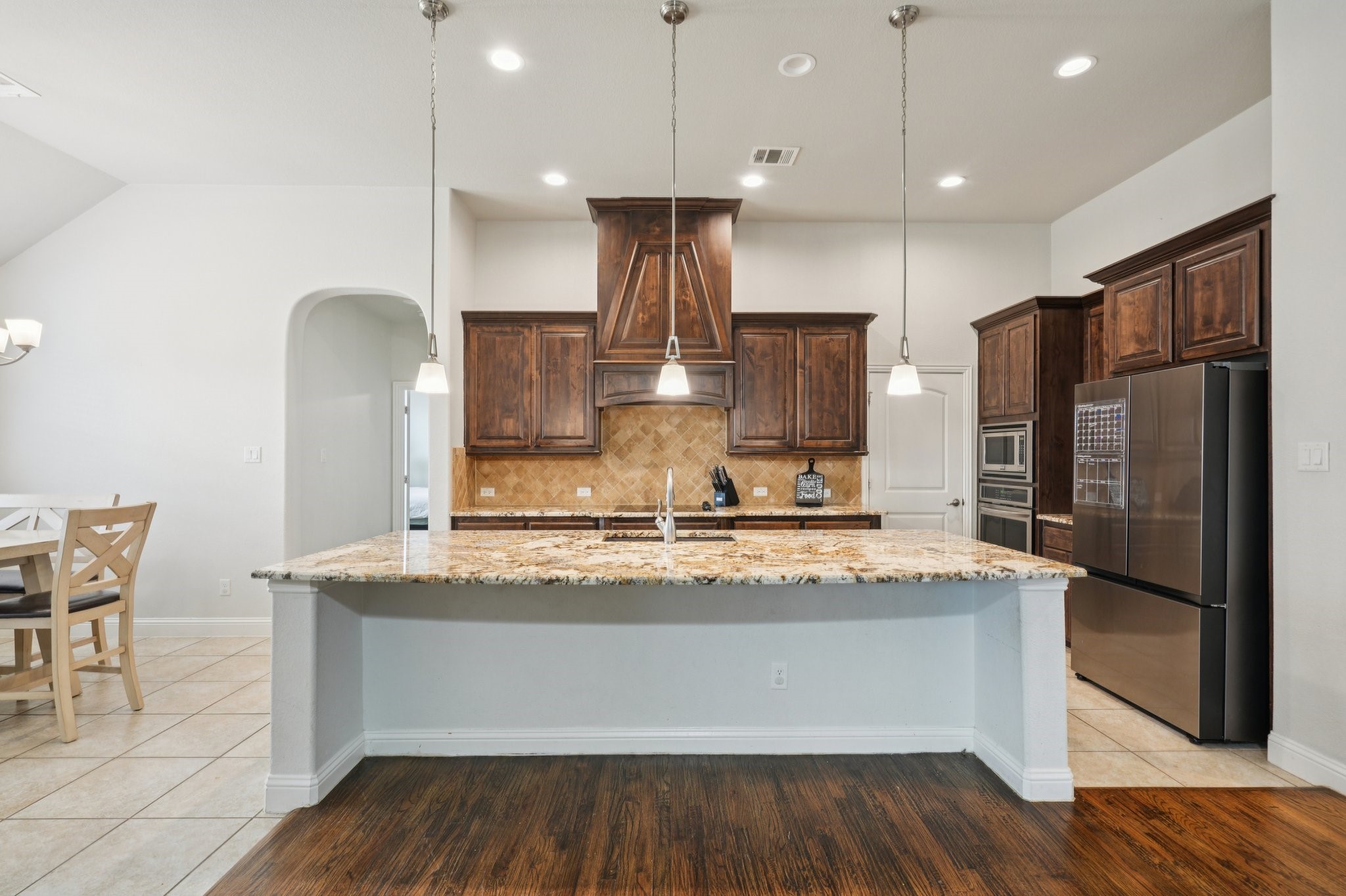 453 Lake Park Drive Midlothian TX 76065