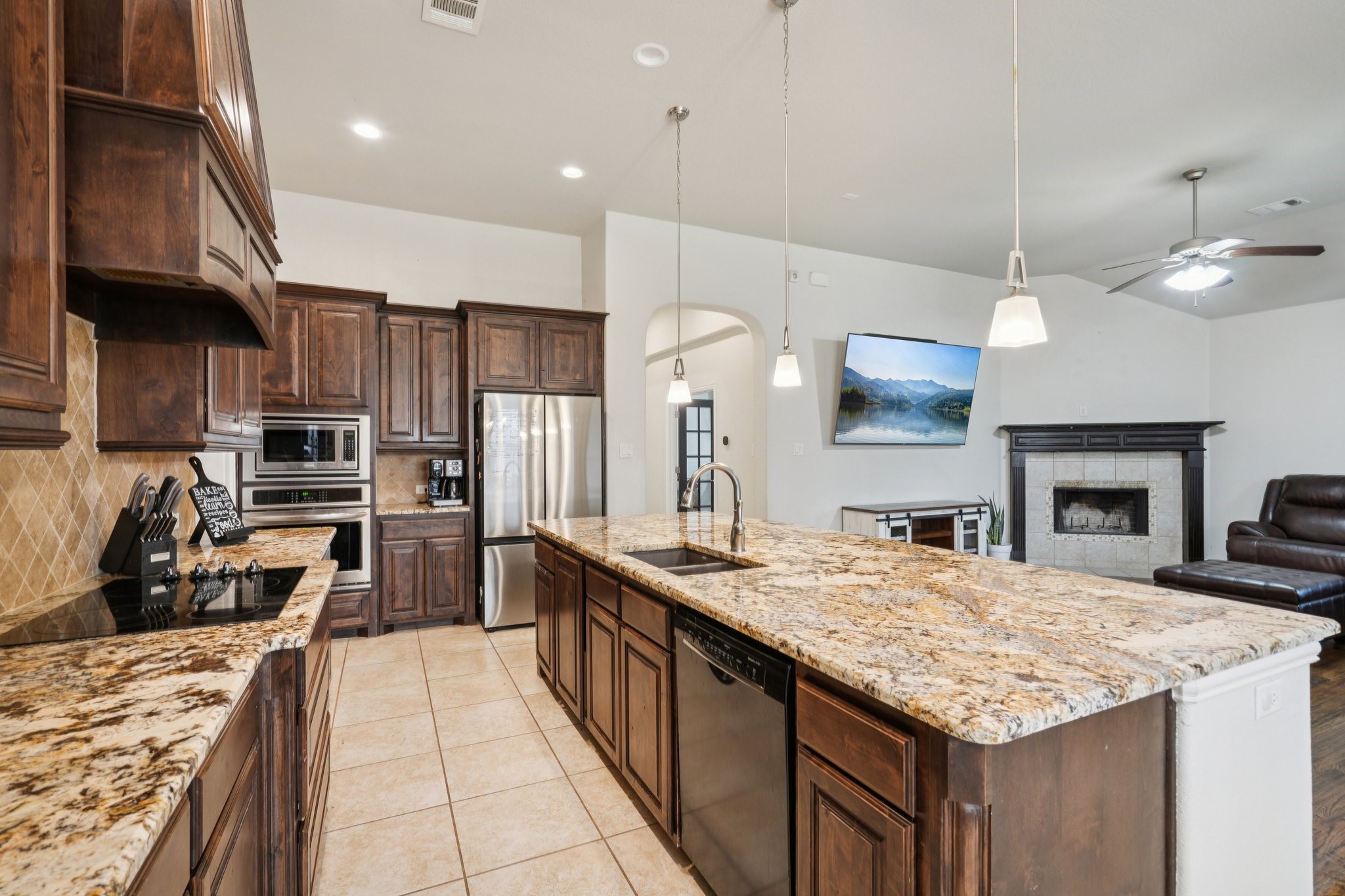 453 Lake Park Drive Midlothian TX 76065