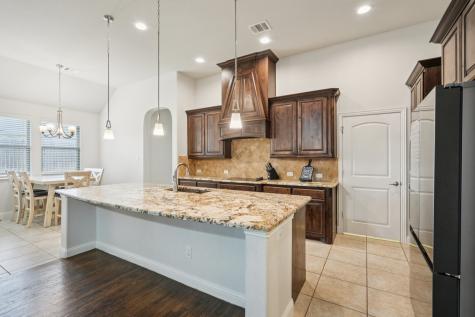 453 Lake Park Drive Midlothian TX 76065