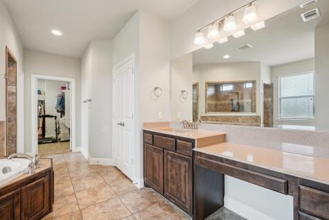 453 Lake Park Drive Midlothian TX 76065