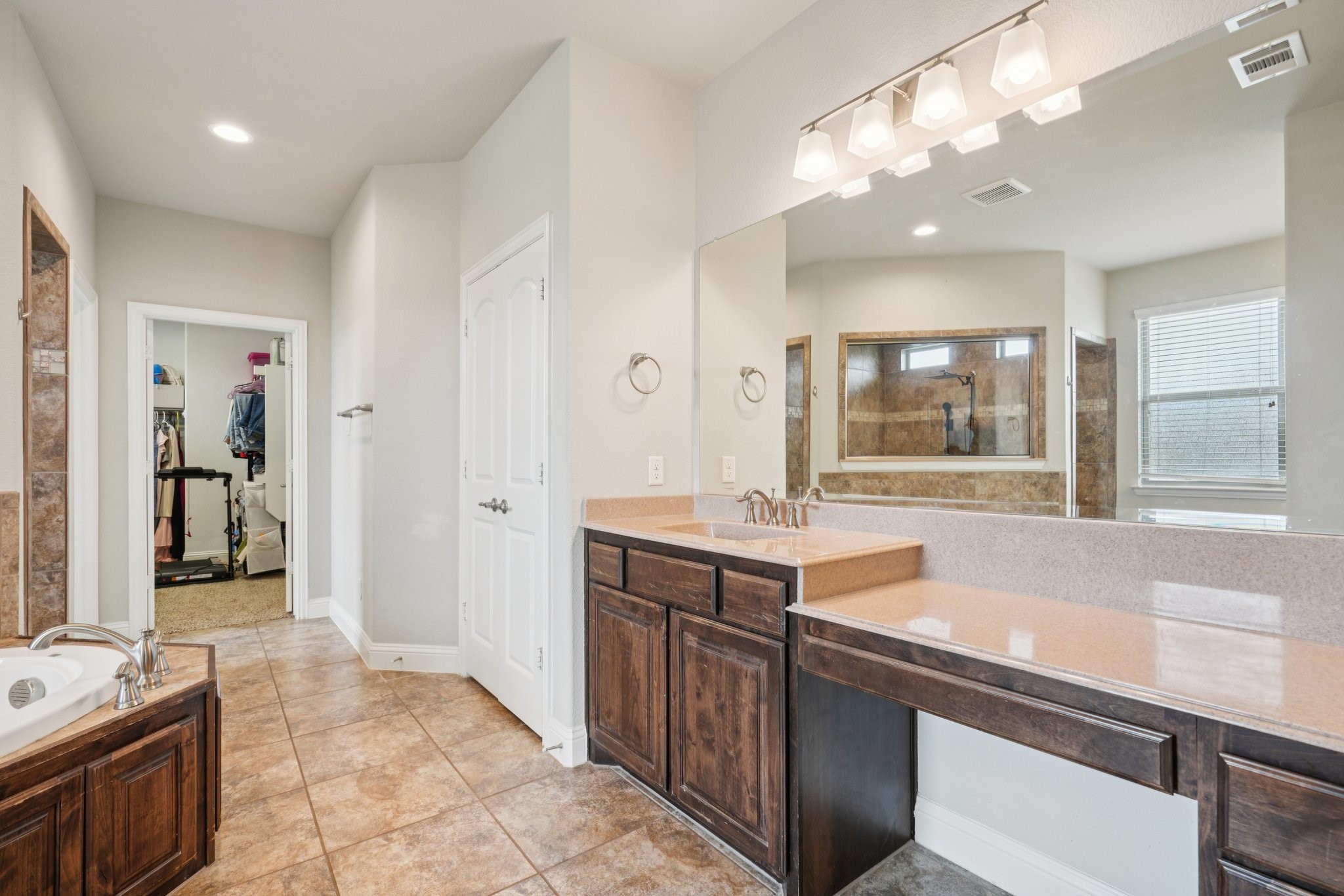 453 Lake Park Drive Midlothian TX 76065