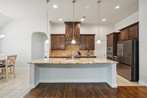 453 Lake Park Drive Midlothian TX 76065