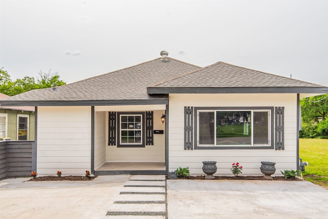 117 Roosevelt Street Garland TX 75042
