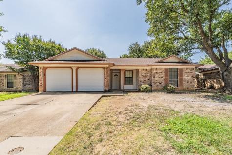 214 Kalmia Drive Arlington TX 76018
