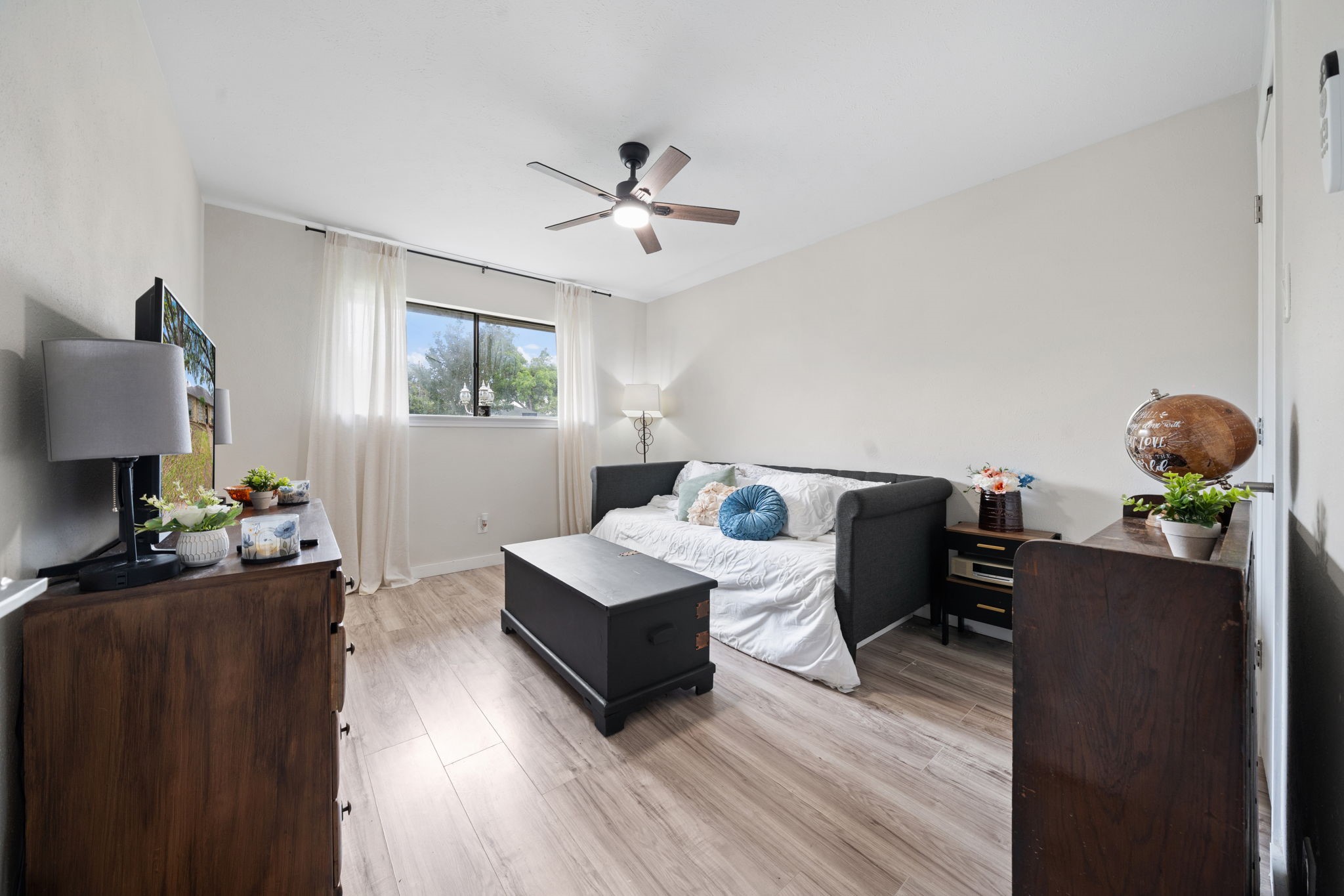 509 Kingsbridge Drive Garland TX 75040