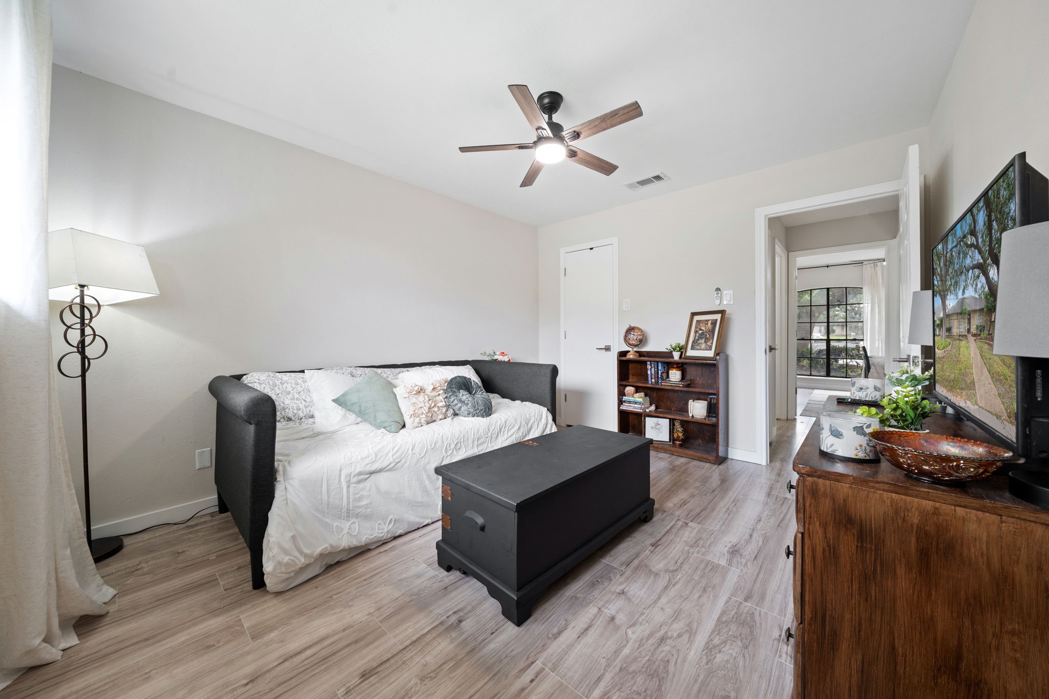 509 Kingsbridge Drive Garland TX 75040