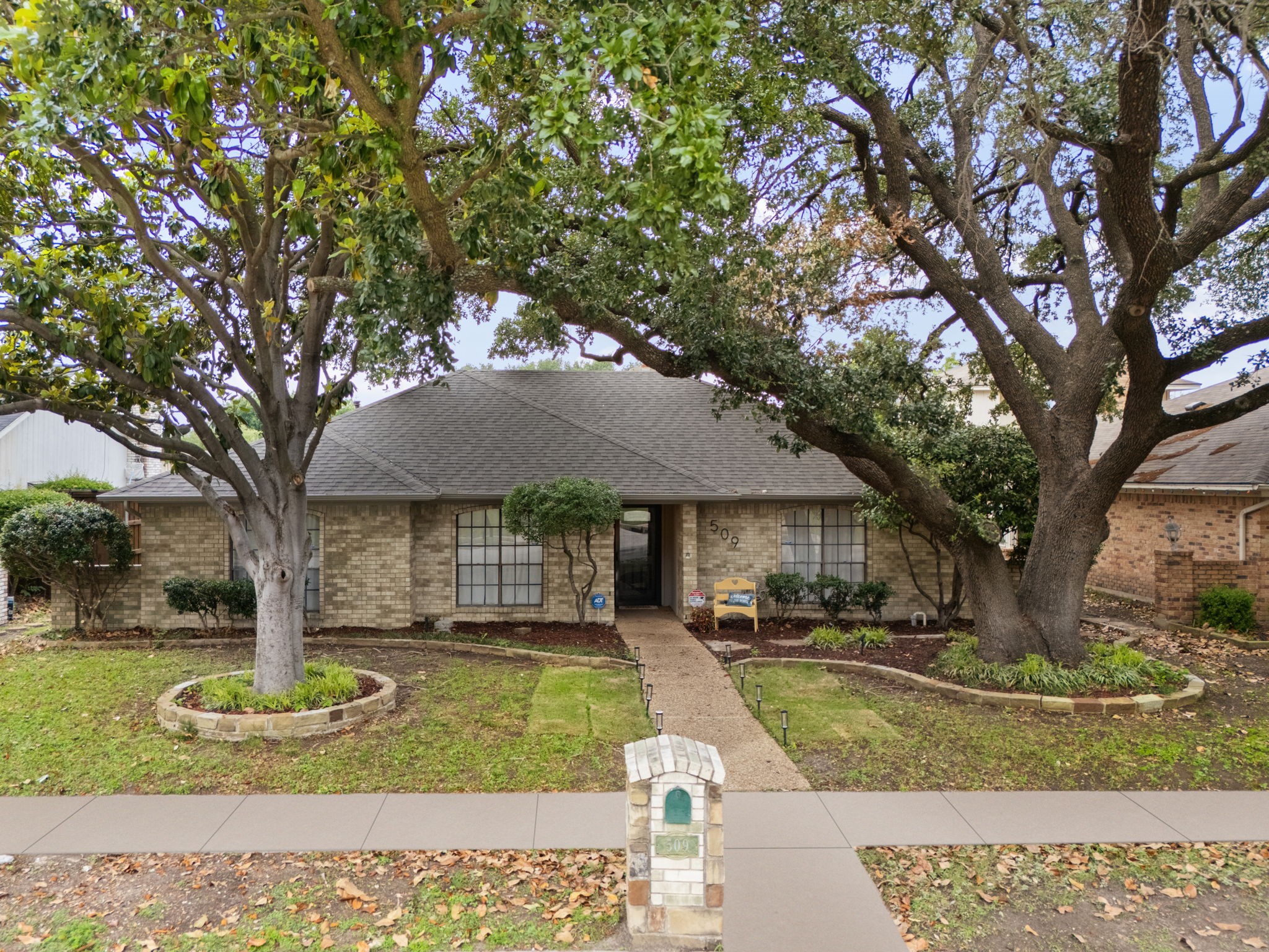 509 Kingsbridge Drive Garland TX 75040