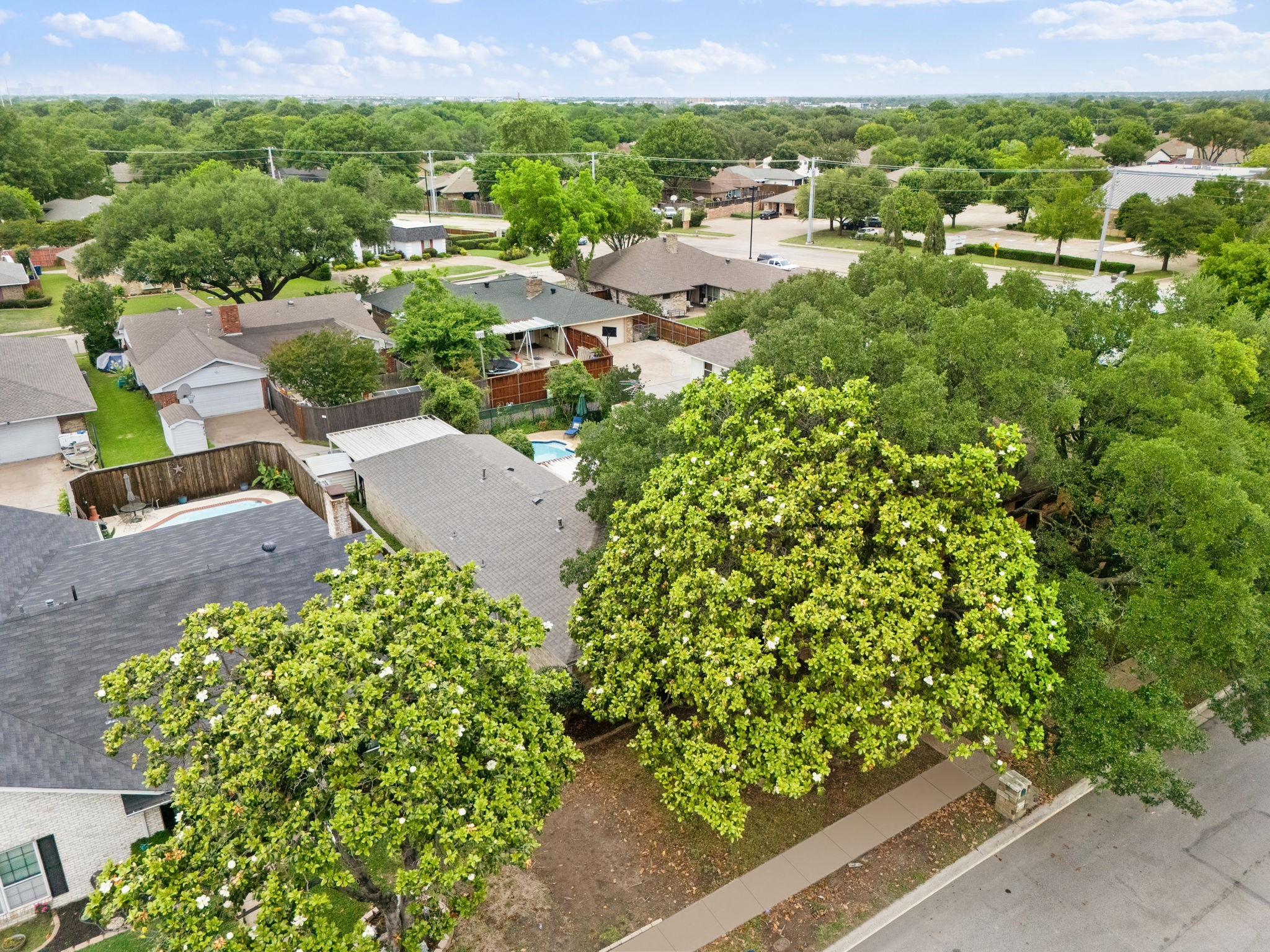 509 Kingsbridge Drive Garland TX 75040