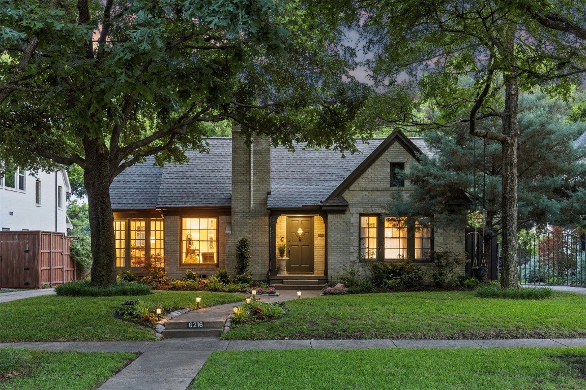 6216 Mccommas Boulevard Dallas TX 75214