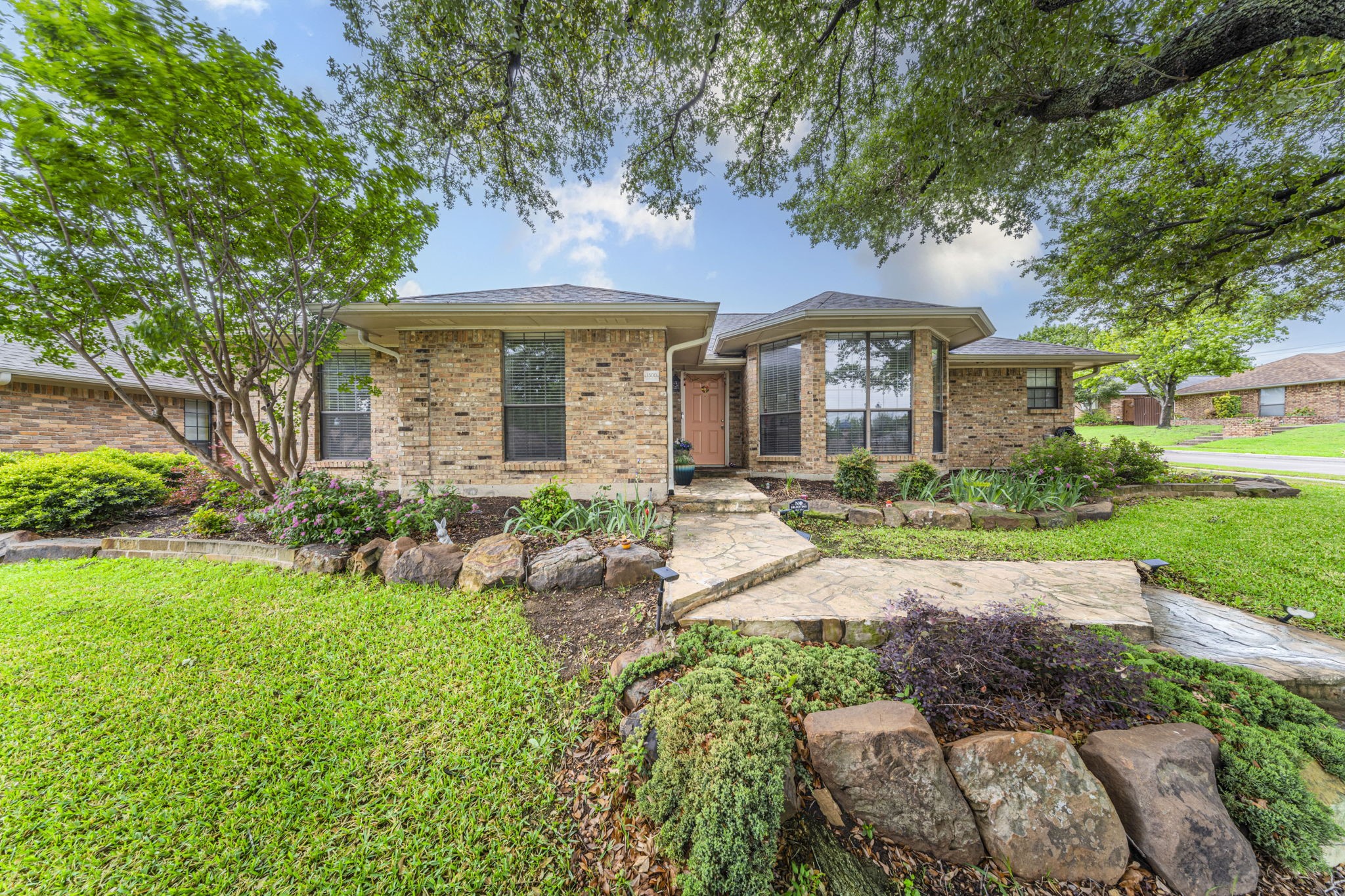 1500 Sunnyslope Drive Carrollton TX 75007