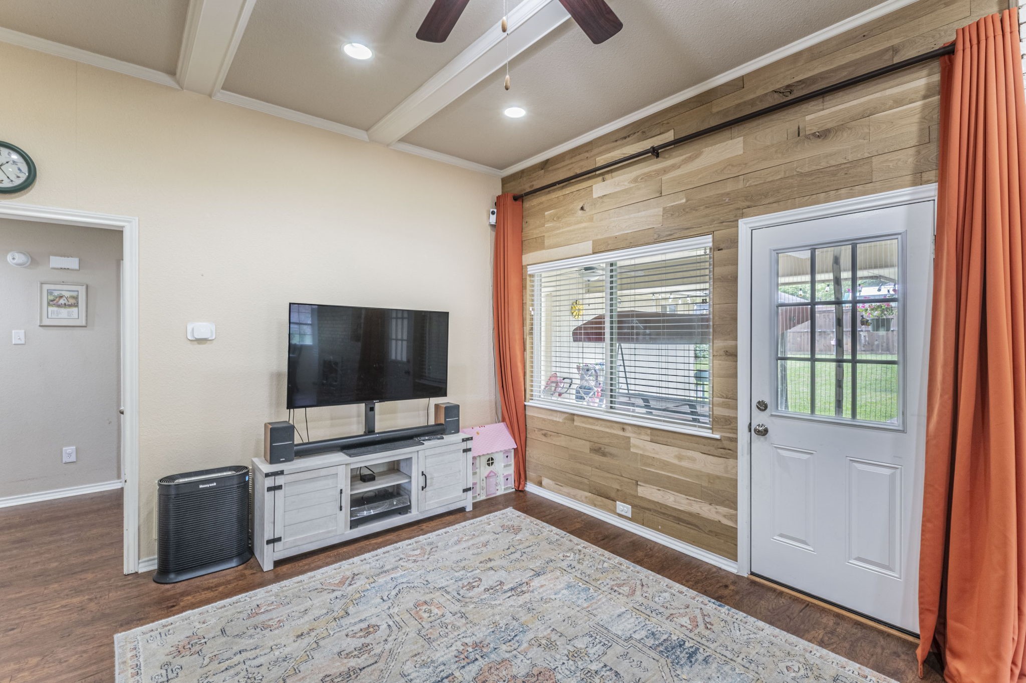 1500 Sunnyslope Drive Carrollton TX 75007