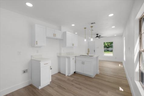 1808 Glenmore Avenue Fort Worth TX 76102