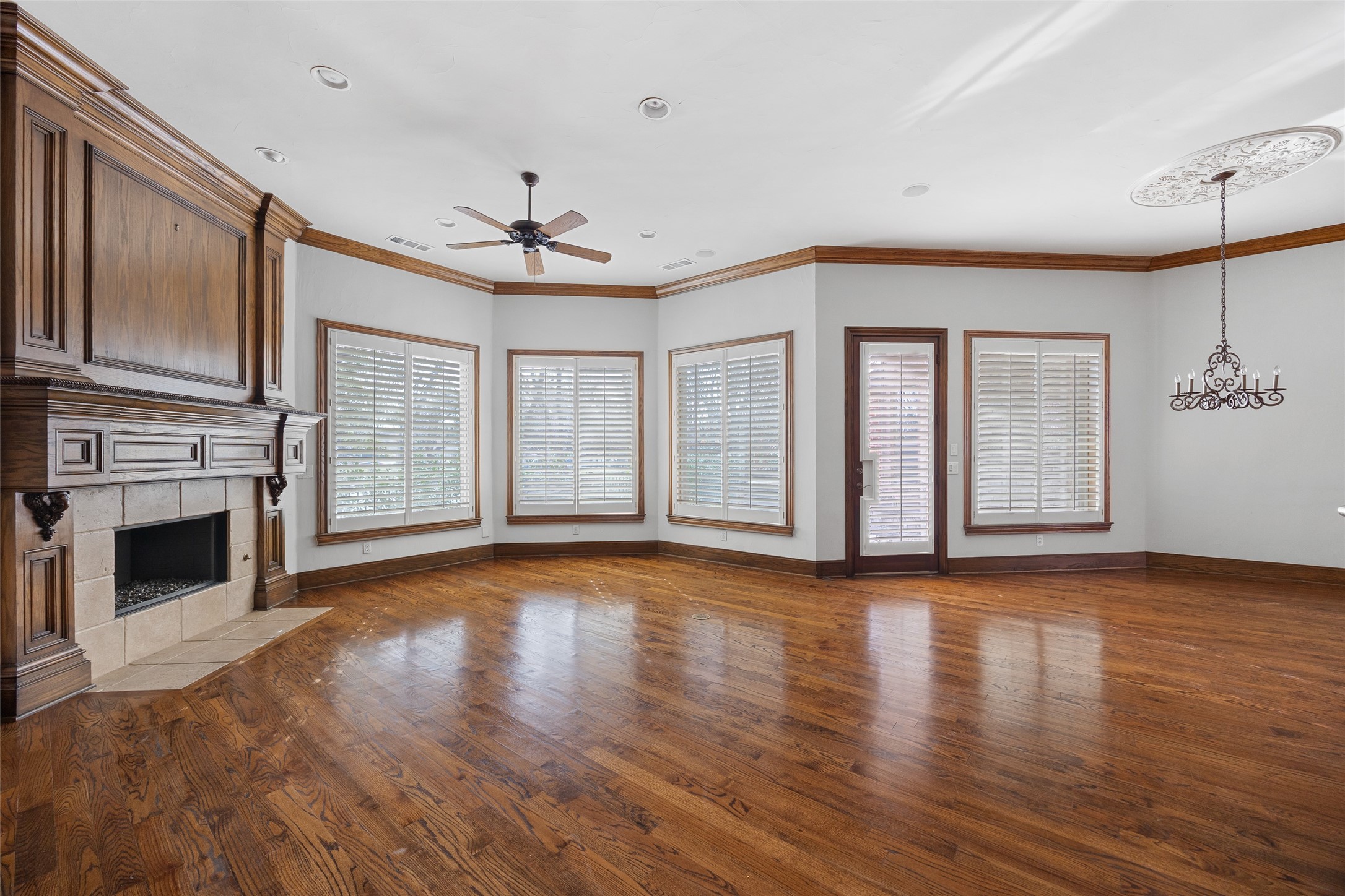 5004 Bridge Creek Drive Plano TX 75093