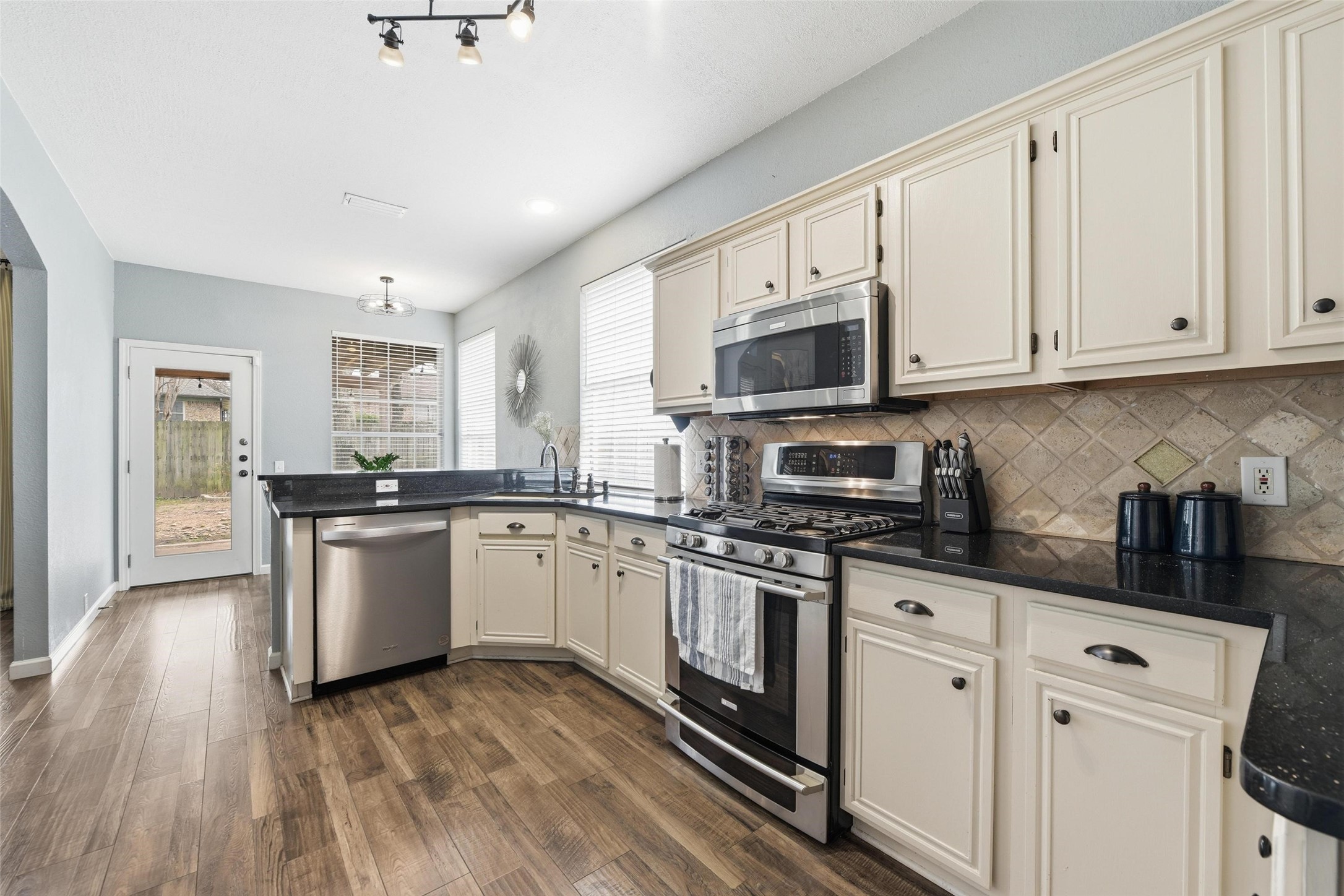 7232 Cross Keys Drive North Richland Hills TX 76182