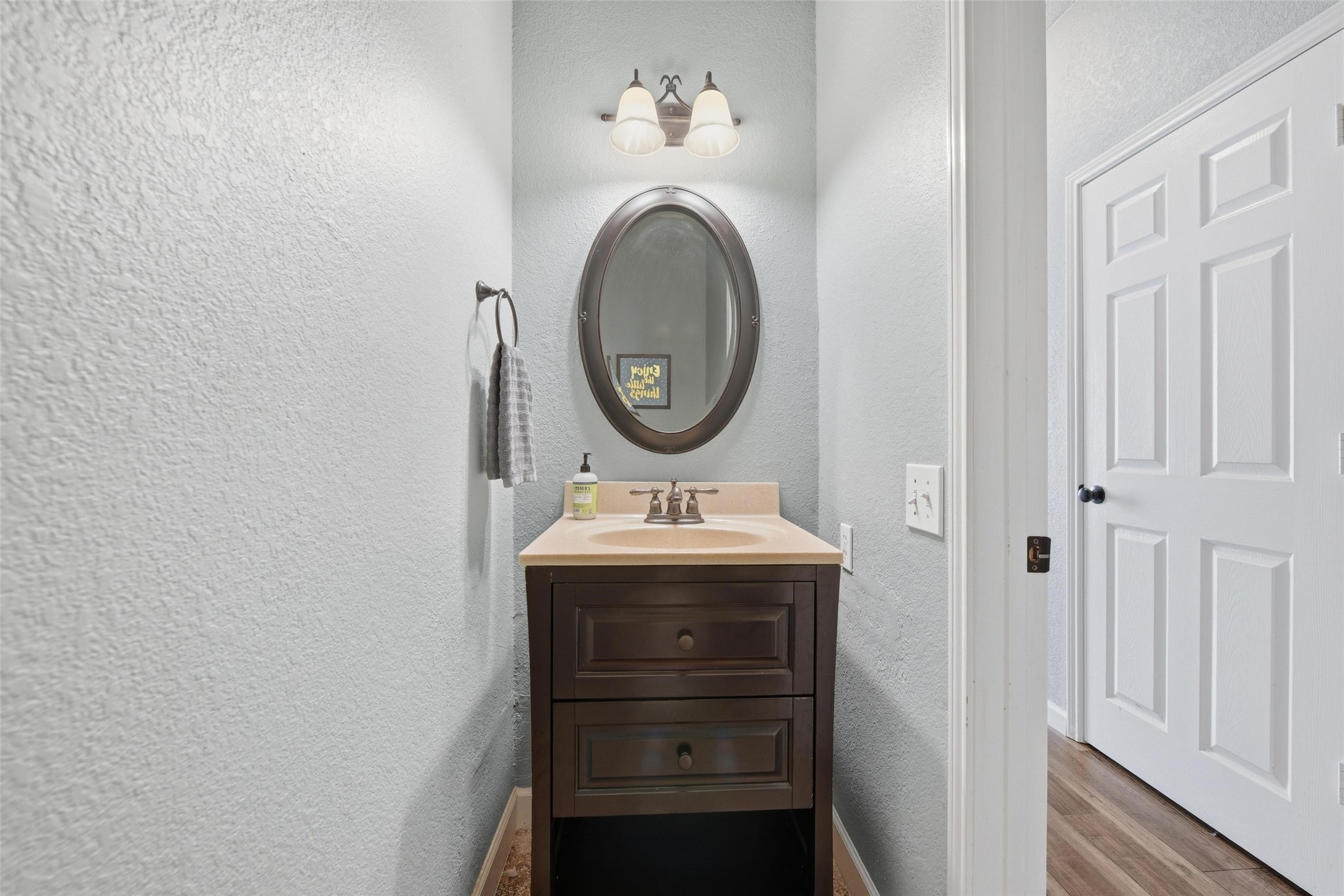 7232 Cross Keys Drive North Richland Hills TX 76182