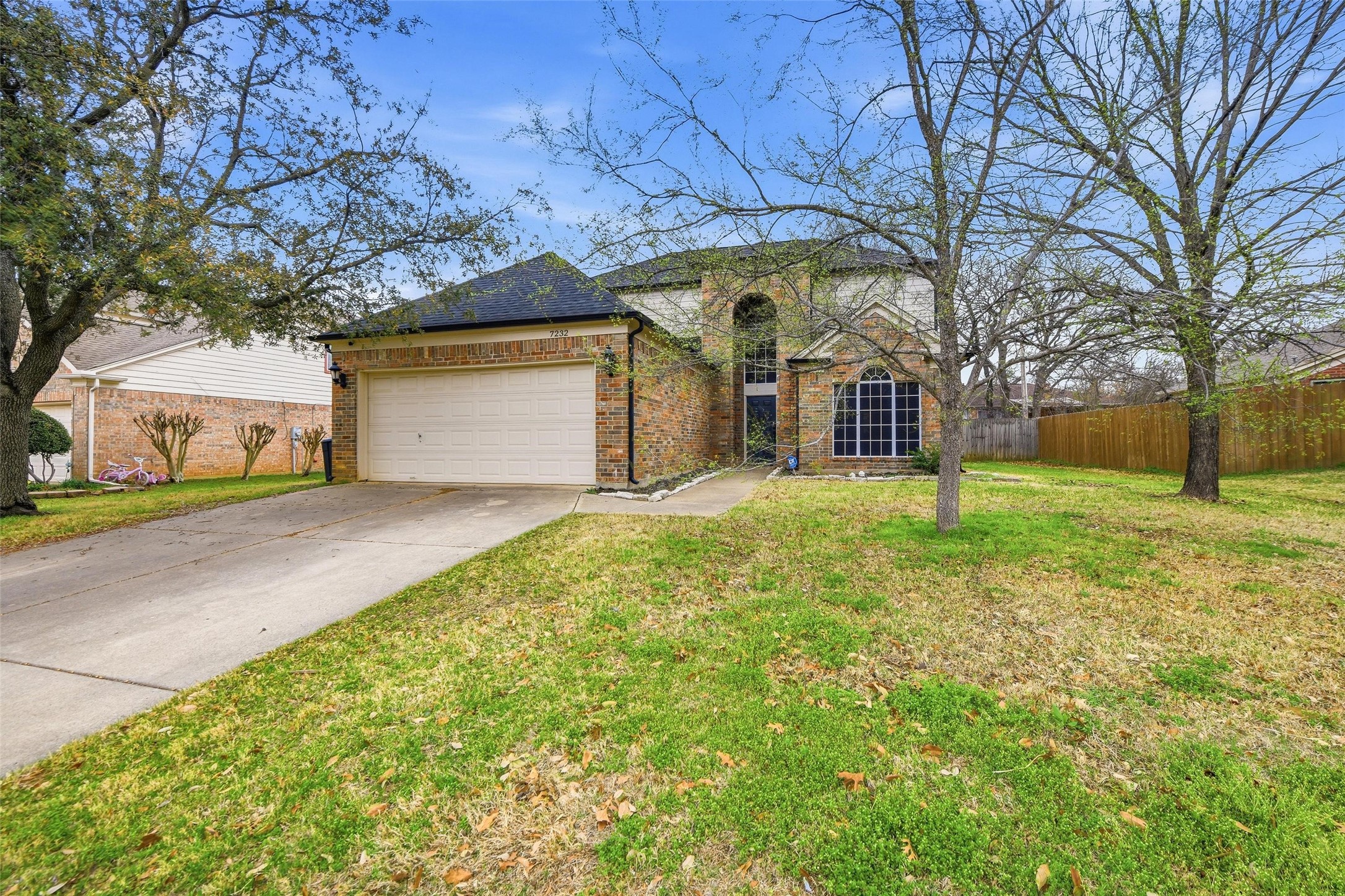 7232 Cross Keys Drive North Richland Hills TX 76182