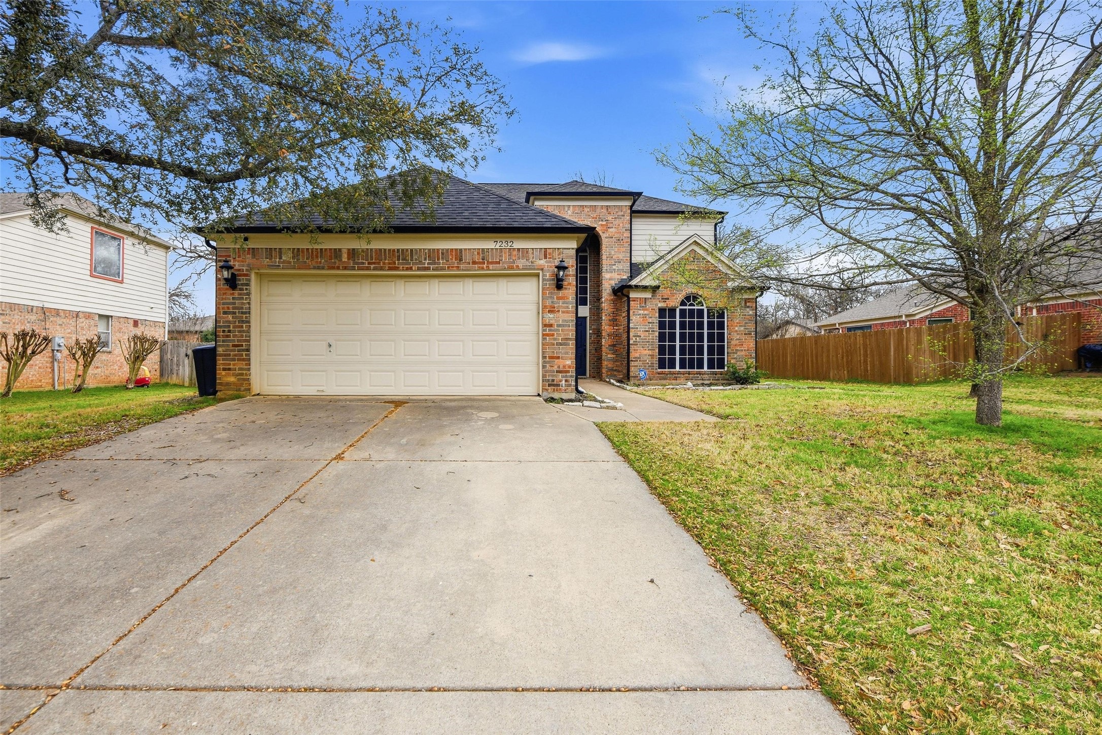 7232 Cross Keys Drive North Richland Hills TX 76182